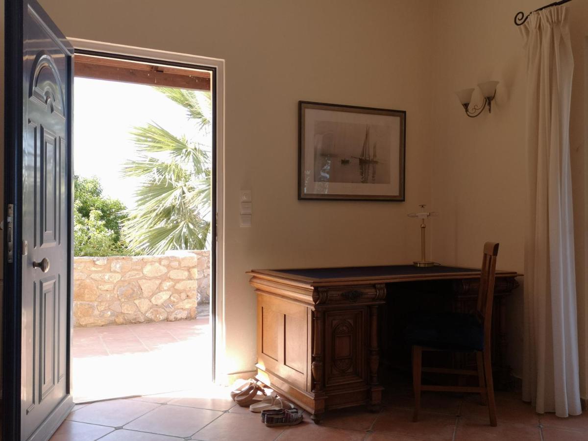 Villa Lir Tholos  외부 사진