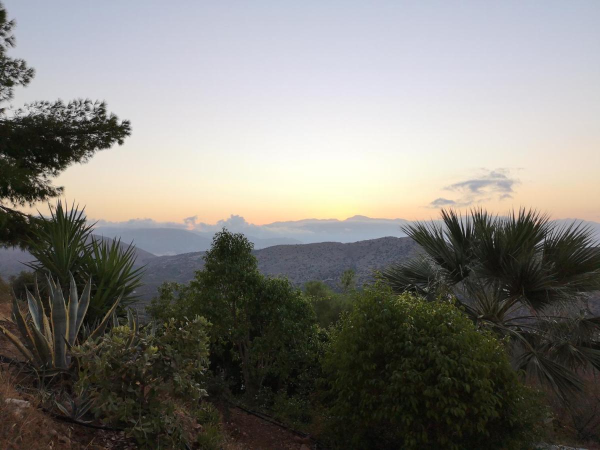 Villa Lir Tholos  외부 사진